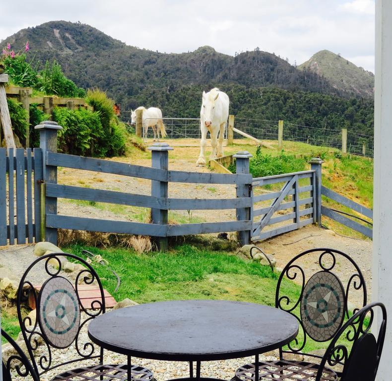 Nightingale Falls Farm Stay Retreat Темз Екстериор снимка